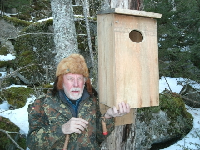Jefferson Man Donates Wood Duck Nesting Box to Club